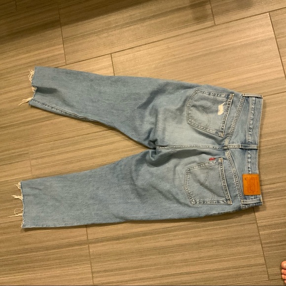 Levi’s 501 Original High Waist Ripped Crop Jeans - Picture 2 of 3